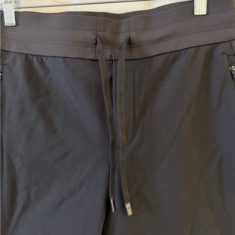 Athleta Headlands Hybrid Trek Mid Rise Black Jogger Pants - Women’s 8 - Picture 5 of 7